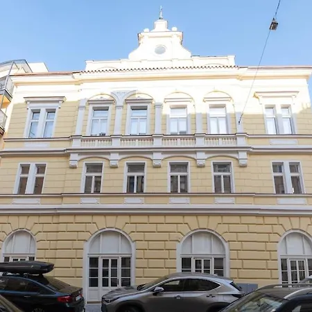 Cavallo Business M - 1bd City Center Lägenhet *